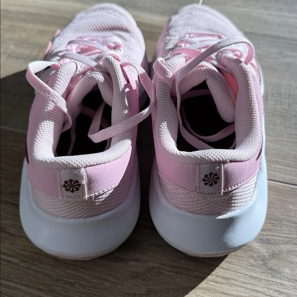 Nike Women’s Legend Sneakers
